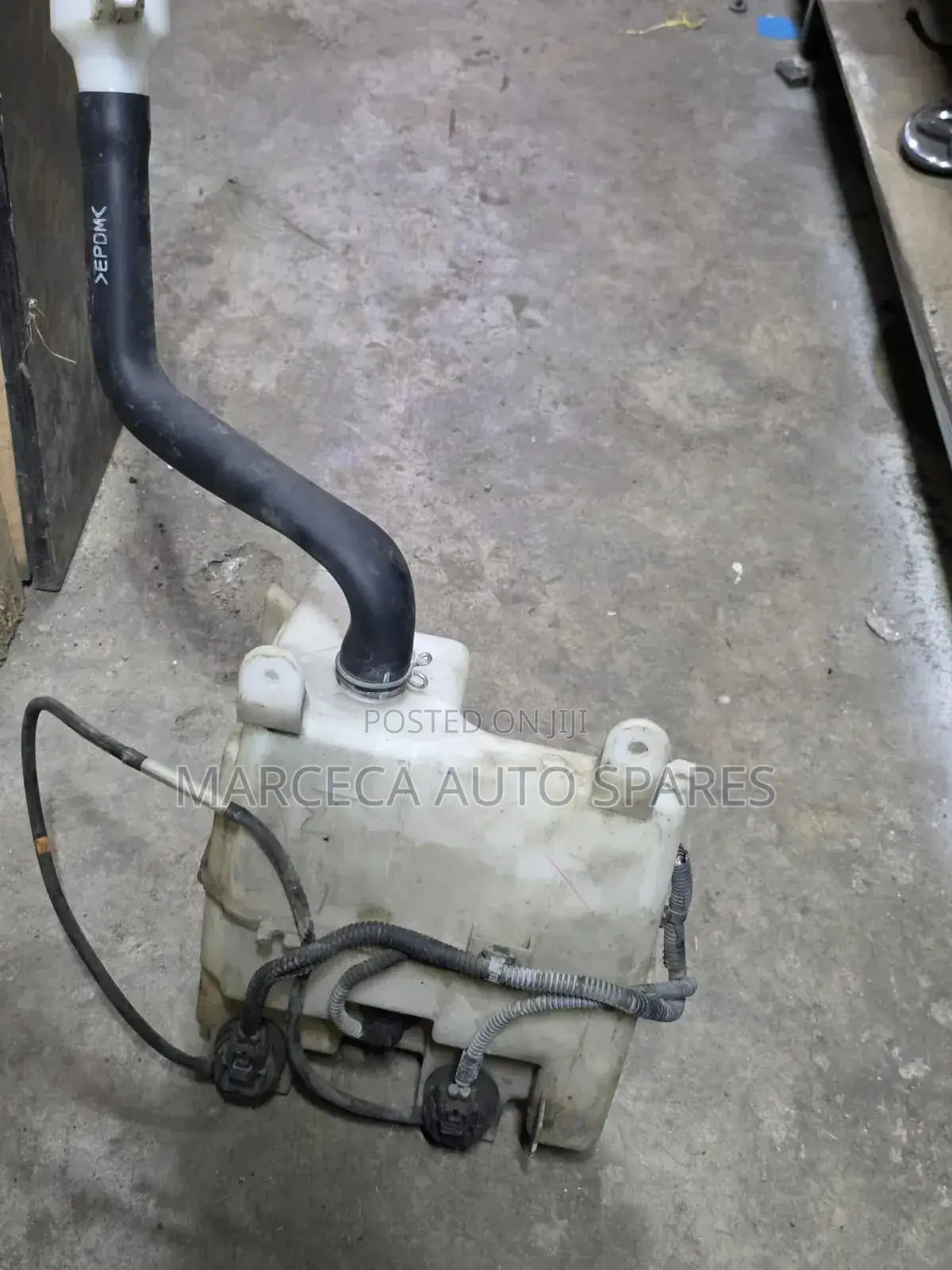 Washer Bottle Harrier 240 Complete With Neck.