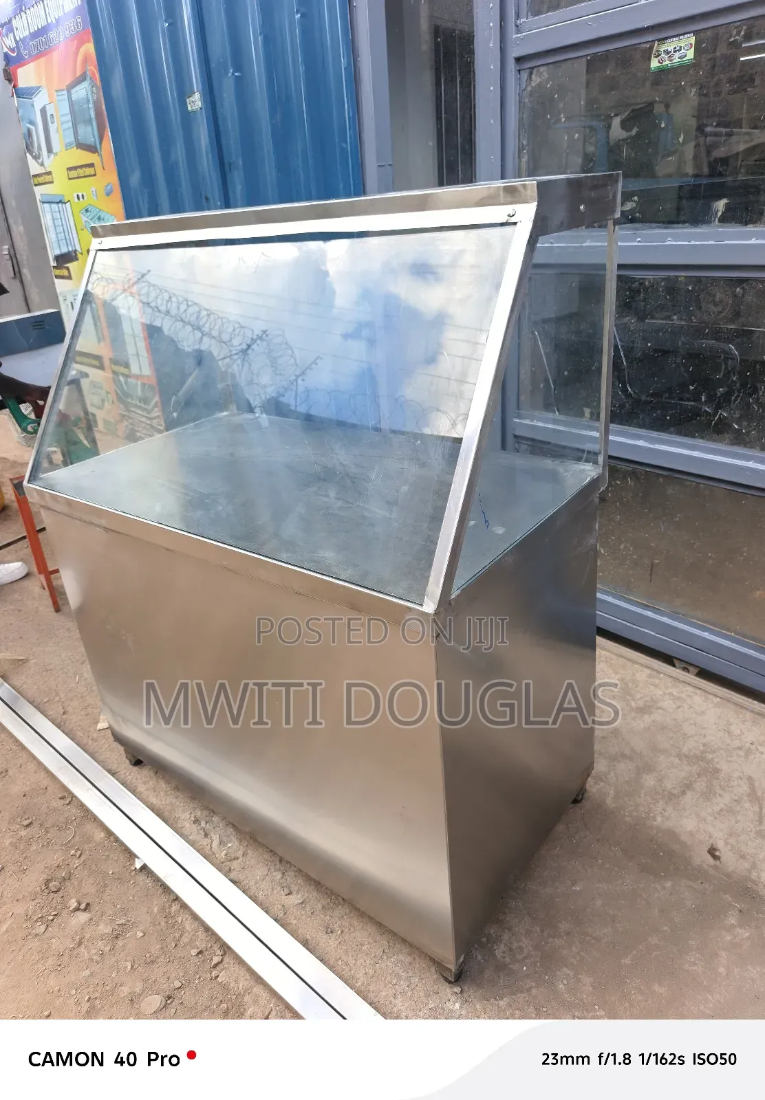 Food Display Made of Stainless Steel