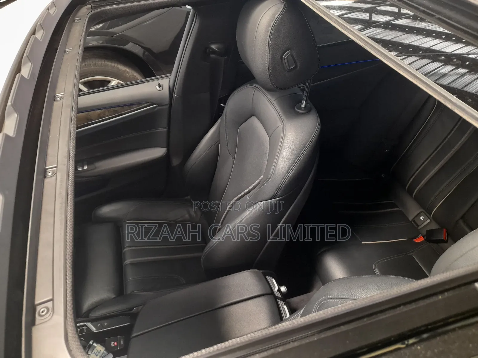 BMW 523i 2019 White