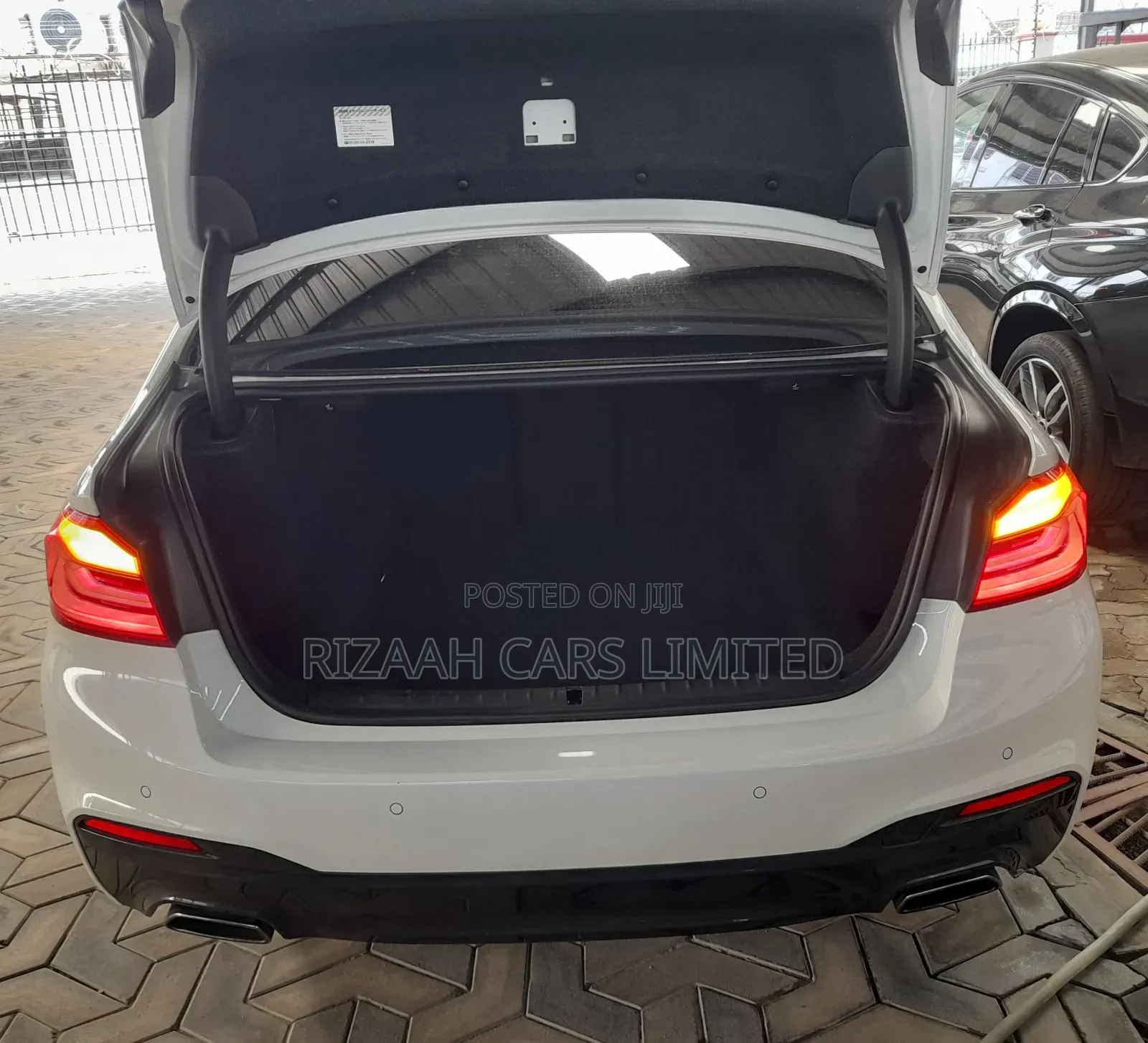 BMW 523i 2019 White