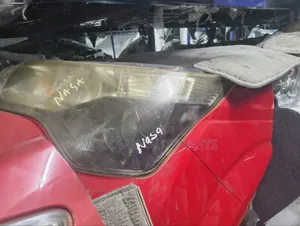 Toyota Spade Nosecut