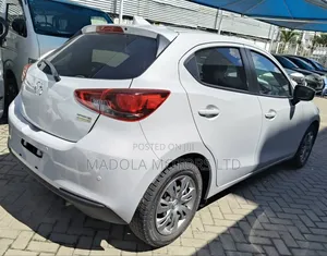 Mazda 2 2020 Gray