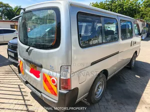 Nissan Civilian 2004 Silver