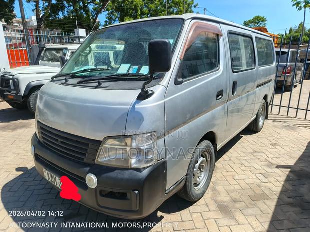 Nissan Civilian 2004 Silver - thumbnail 5