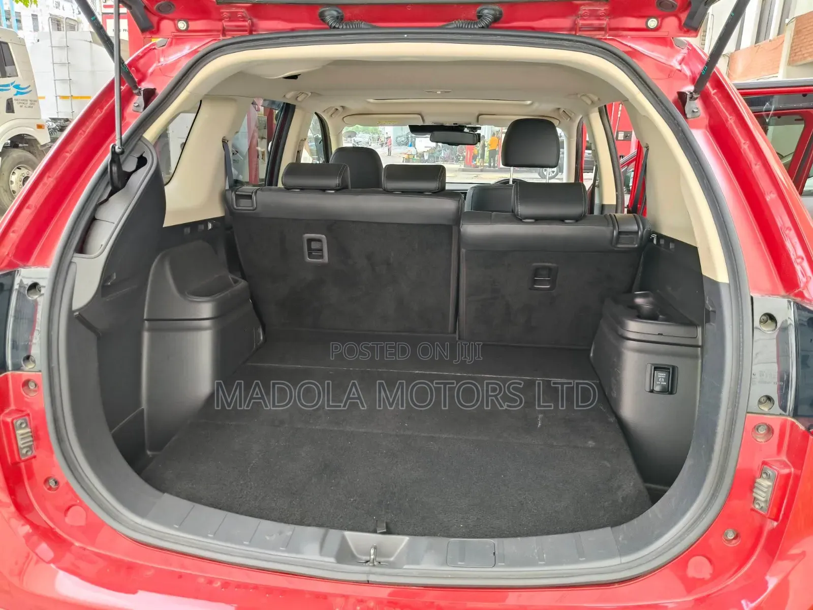 Mitsubishi Outlander 2.4 PHEV AWD 2018 Red
