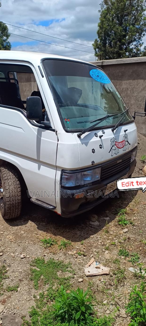 Nissan Caravan (Urvan) 2000 White - thumbnail 9