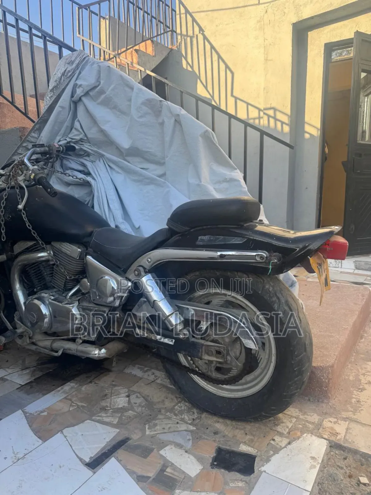 Suzuki 1980 Black