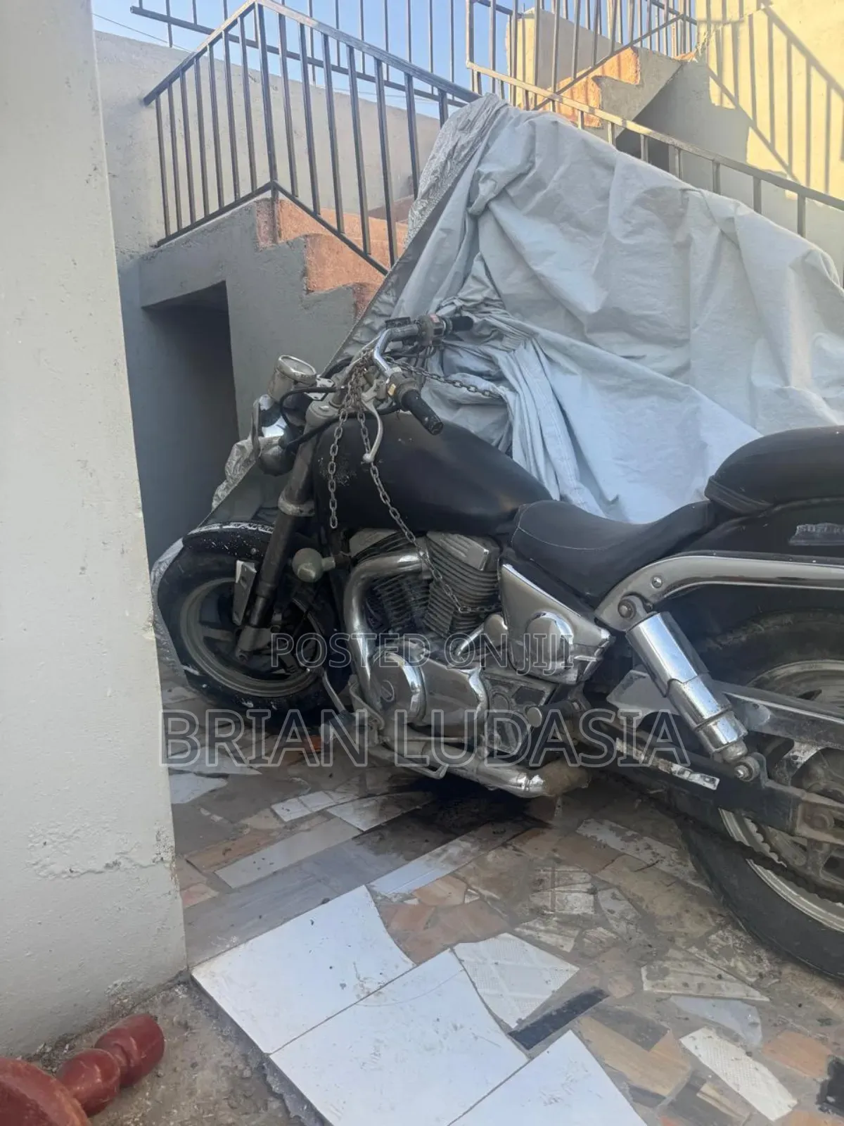 Suzuki 1980 Black