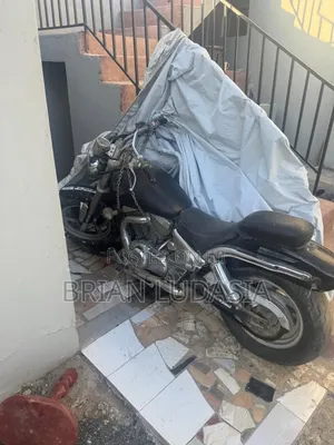 Suzuki 1980 Black