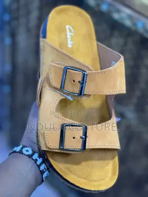 Clarks Pure Leather and Rubber Sole Buckle Sandal