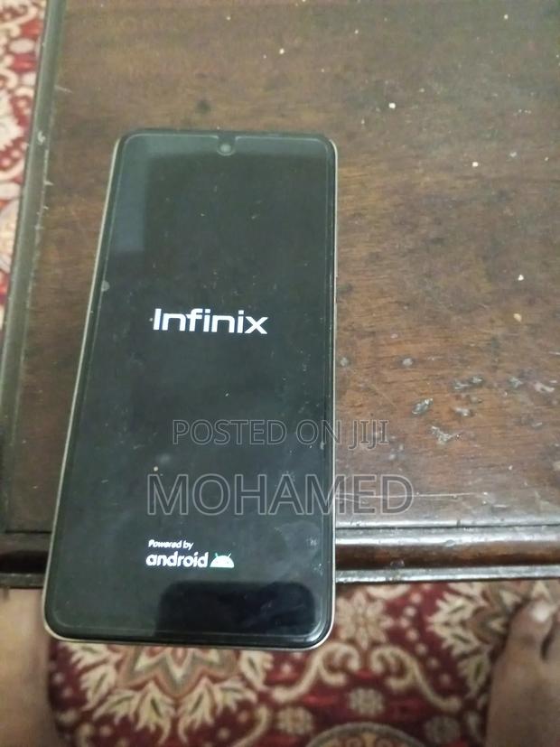 Infinix Hot 40i 128 GB Gold