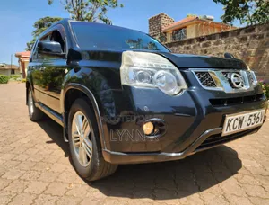 Nissan X-Trail 2012 Black