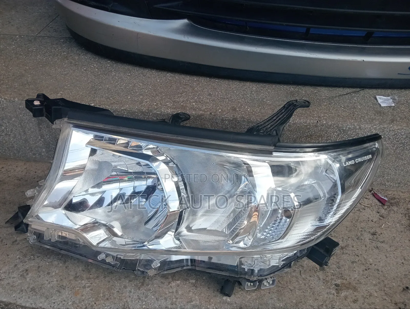 Toyota Prado Landcruiser Headlight