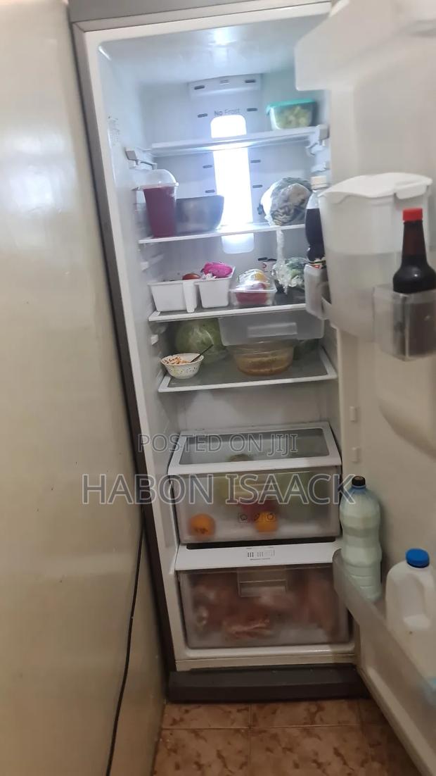 Samsung Fridge - thumbnail 2