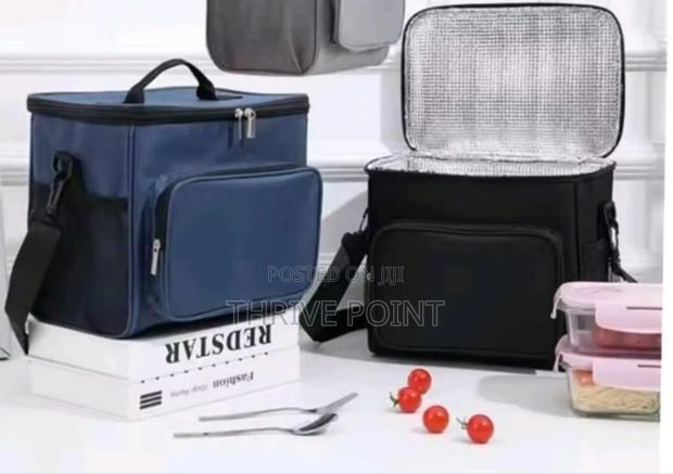 *Thermal Insulated Lunch Bag / Cooler Bag