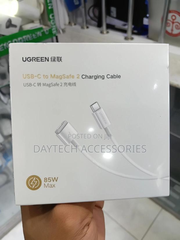 The Ugreen Usb-C to Magsafe 2 Charging Cable - White