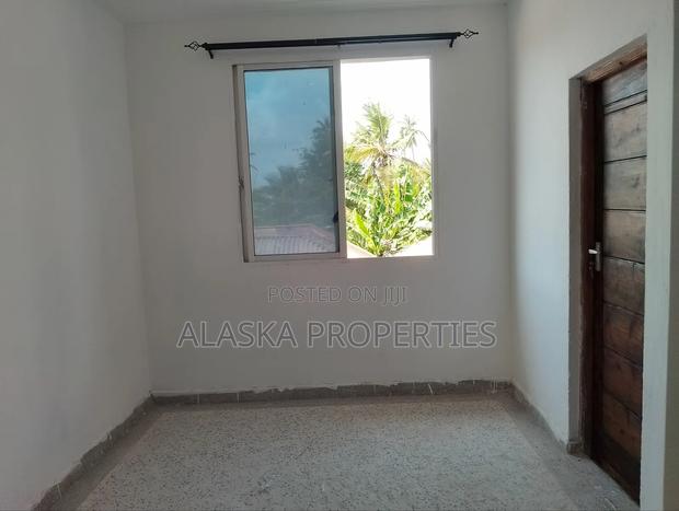 1bdrm Apartment in Mkomani Cinemax for rent