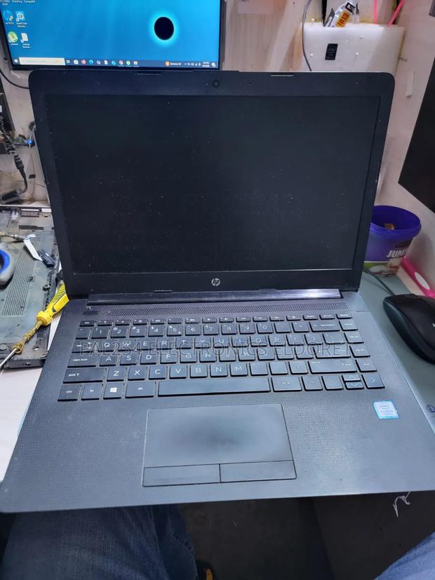 Laptop HP 14-dq1025cl 4GB Intel Pentium HDD 500GB