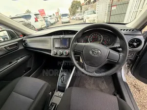 Toyota Corolla Fielder 2018