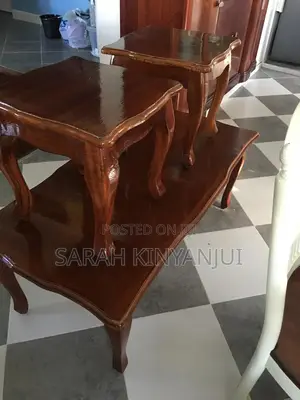 Coffee Table With 4 Stools