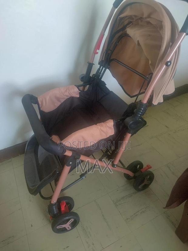 Baby Stroller - thumbnail 2