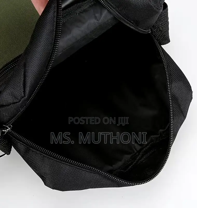 Unisex Lightweight Crossbody Messenger Bag*