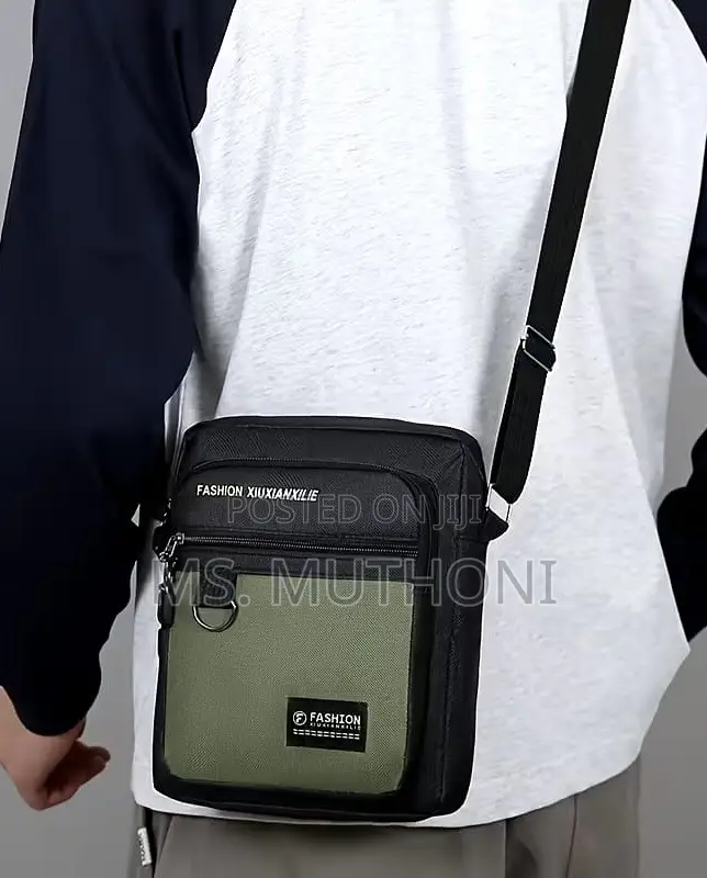 Unisex Lightweight Crossbody Messenger Bag*