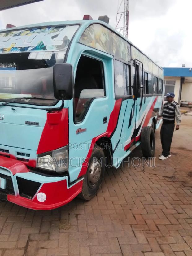 Isuzu NQR 2015 Blue - thumbnail 3