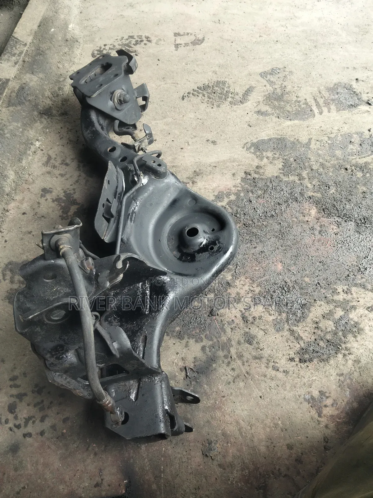 Nissan Extrial T31 Rear Coil Spring Supporters