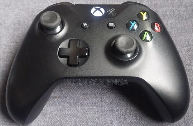 Xbox One With All Accessories