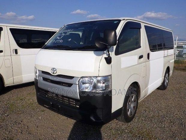 Toyota HiAce 2020 White - thumbnail 2