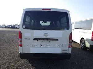 Toyota HiAce 2020 White