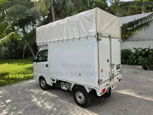 Suzuki Carry 2019 White
