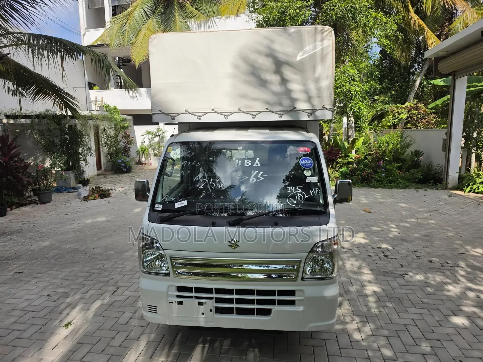 Suzuki Carry 2019 White