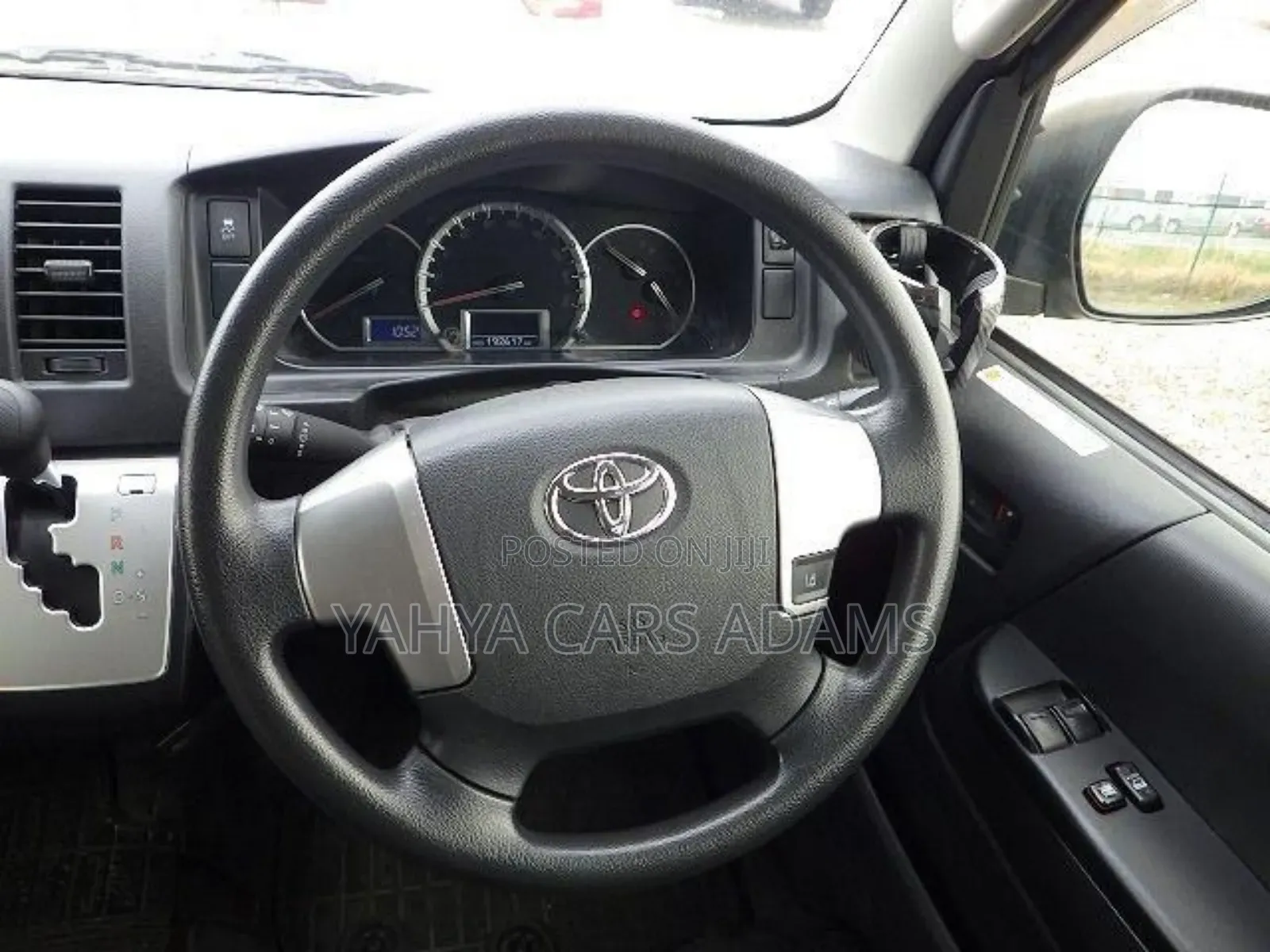 Toyota HiAce 2020 Silver