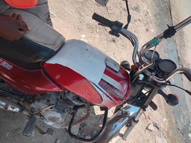 Motorcycle 2023 Red - thumbnail 2