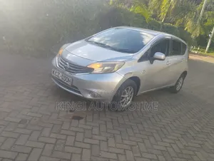Nissan Note 2013 Silver