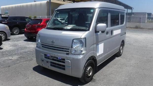Nissan Clipper 2019 Silver - thumbnail 2