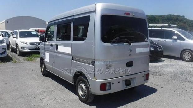 Nissan Clipper 2019 Silver - thumbnail 6