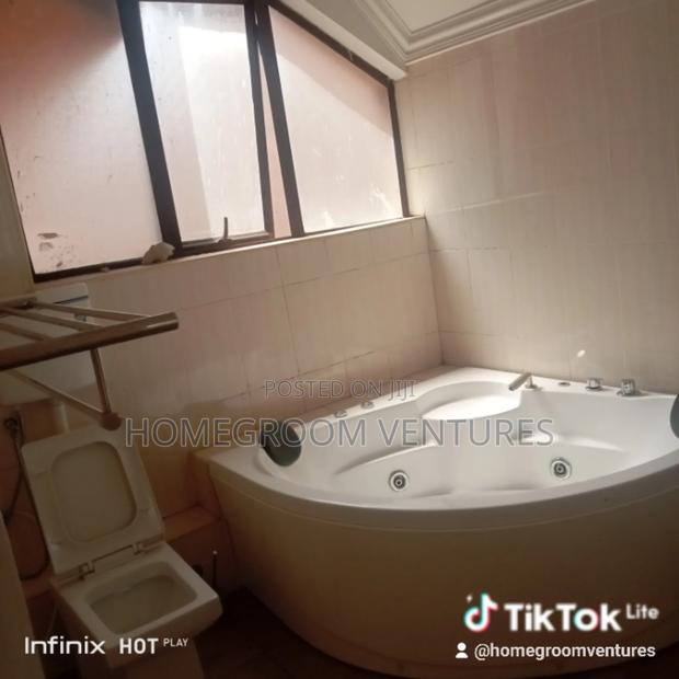 5bdrm Maisonette in Parklands for rent