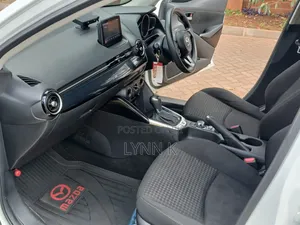 Mazda Demio 2018 White