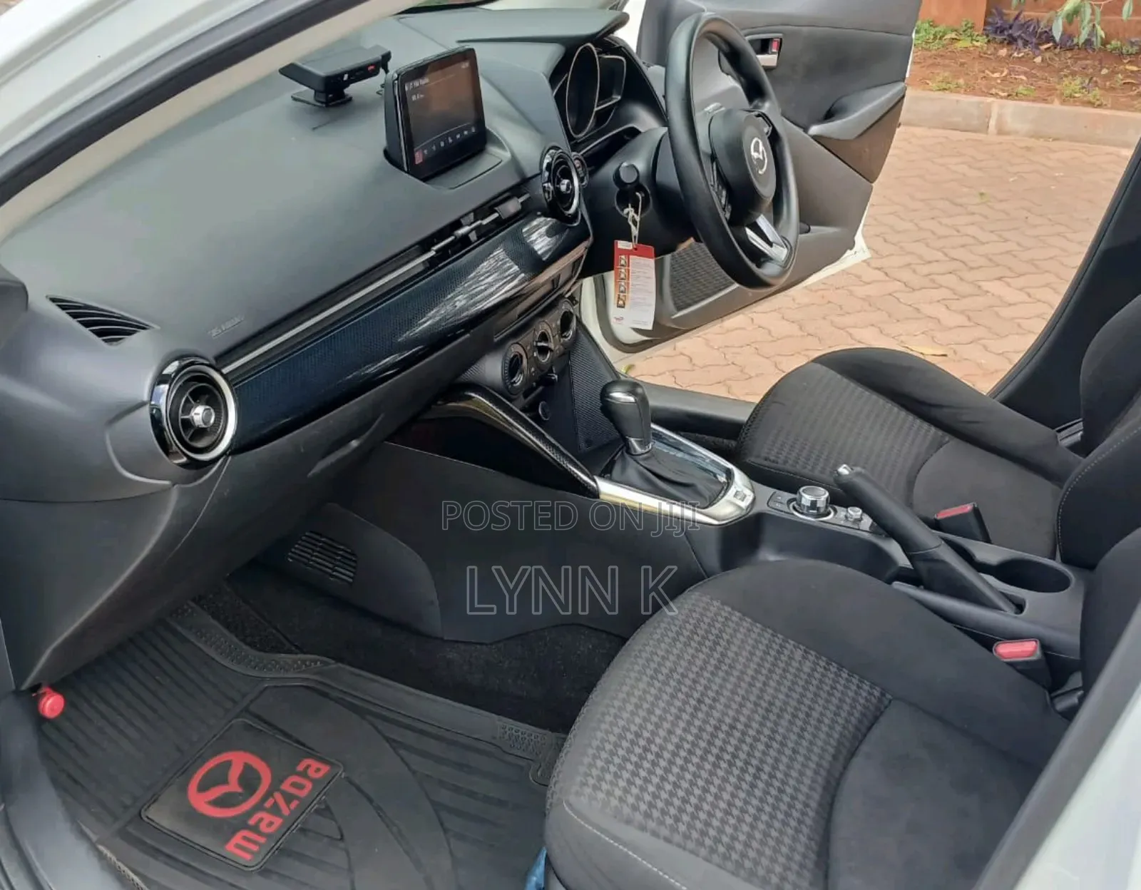 Mazda Demio 2018 White