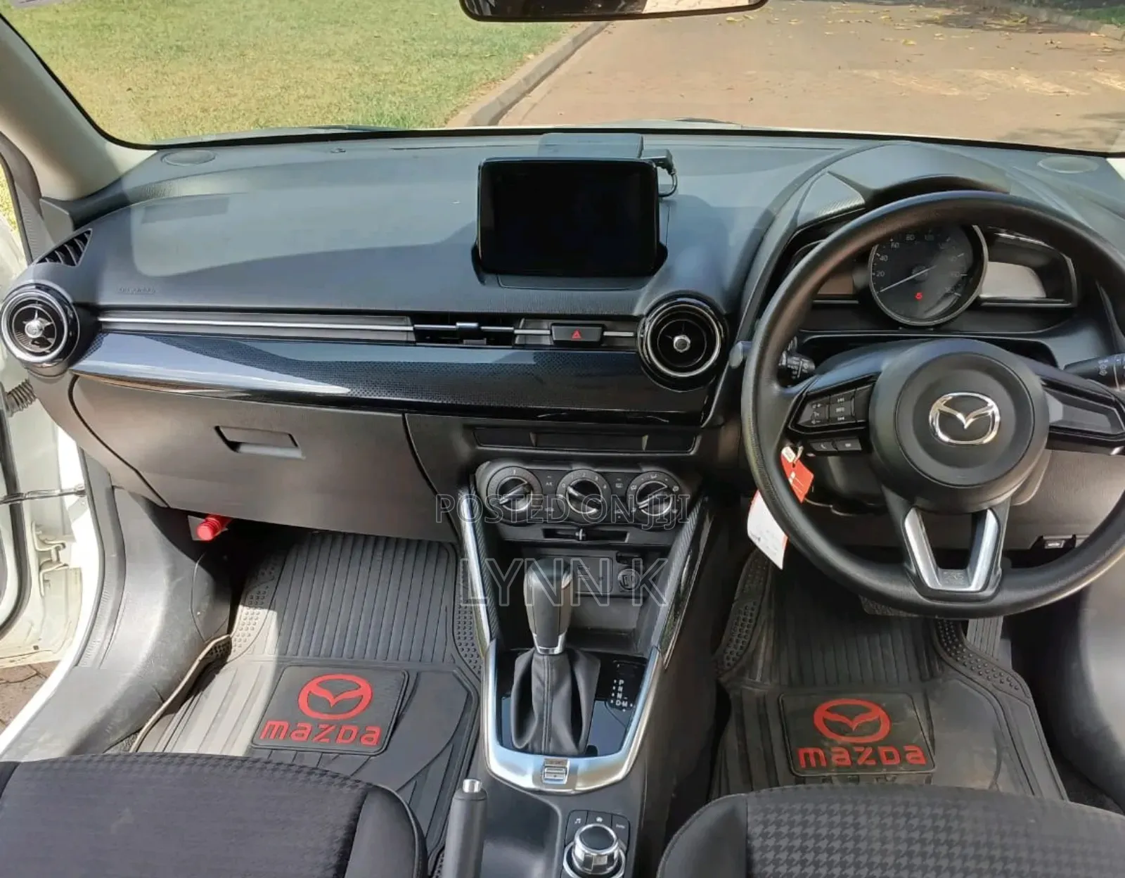 Mazda Demio 2018 White