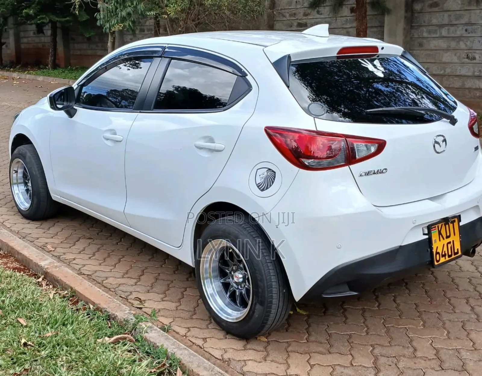Mazda Demio 2018 White