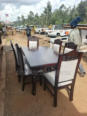 Chinese Head 6 Seater