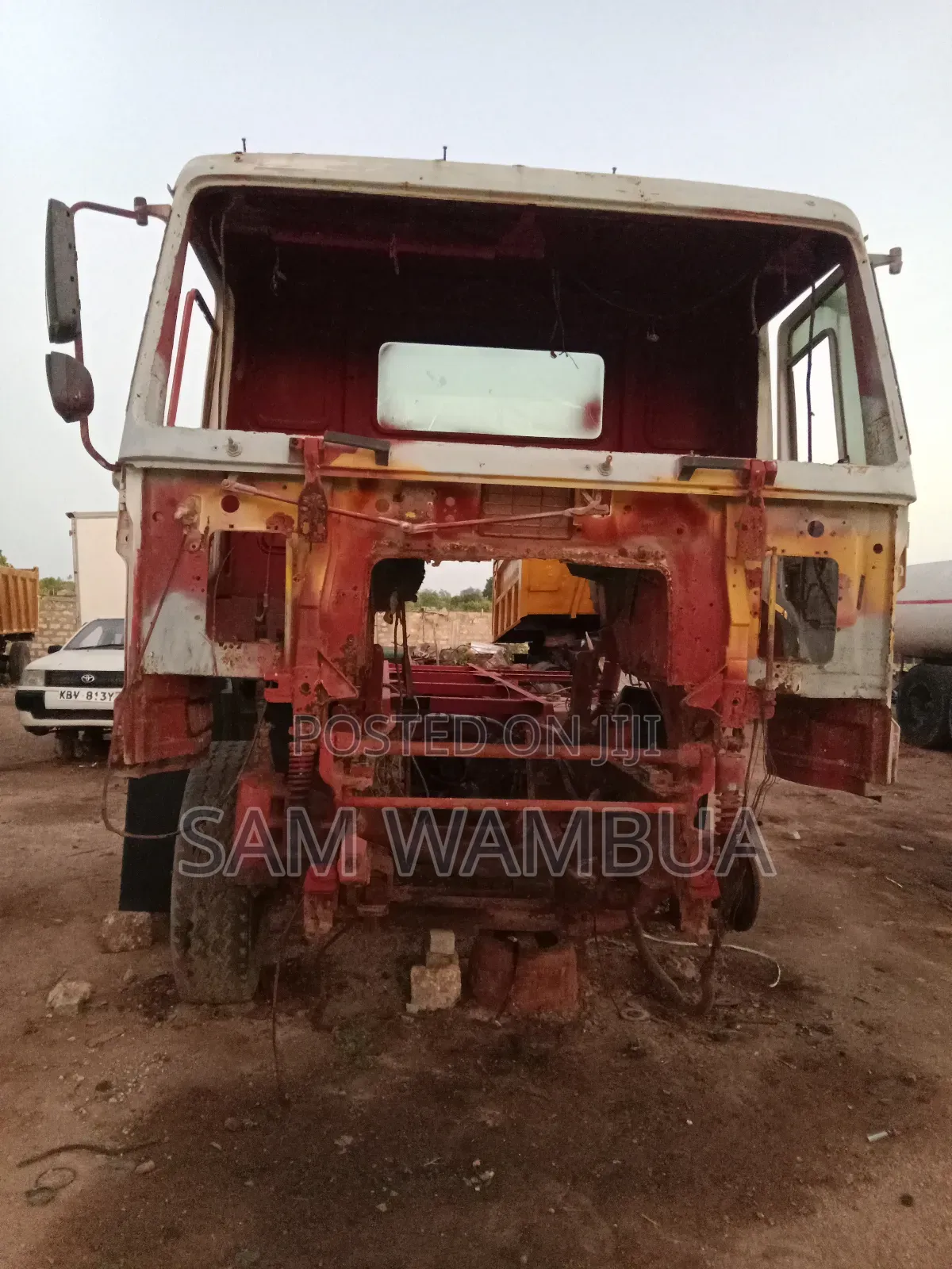 We Buy Salvage Objects, Scrap Buyers