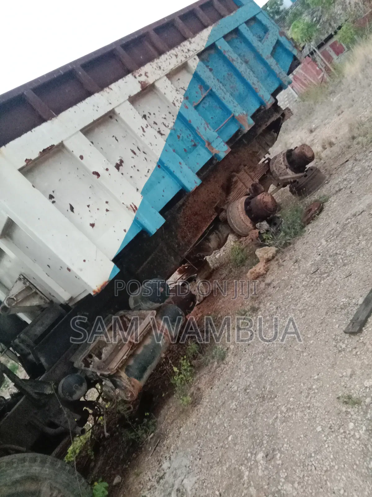 We Buy Salvage Objects, Scrap Buyers