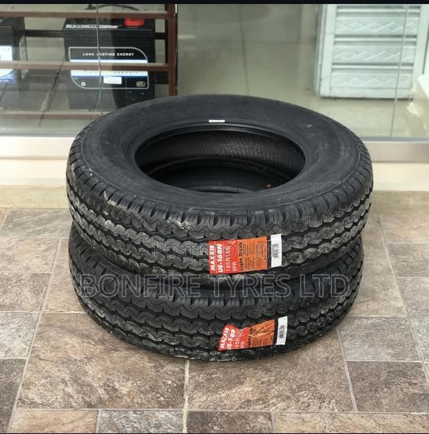 195r15c Maxxis