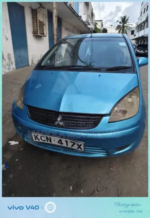 Mitsubishi Colt 1.3 5 Door 2011 Blue