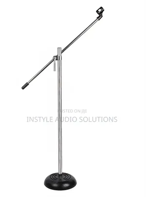 Silver Crom Adjustable Microphone Stand With Round Bass Stand.